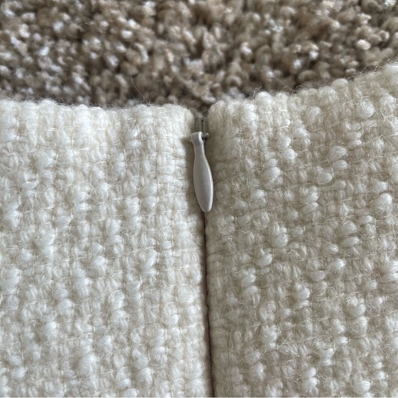 Sandro Dayna Tweed Wool Mini Skirt Women’s Size 2 Ivory White Pearl Button Lined - Picture 9 of 16